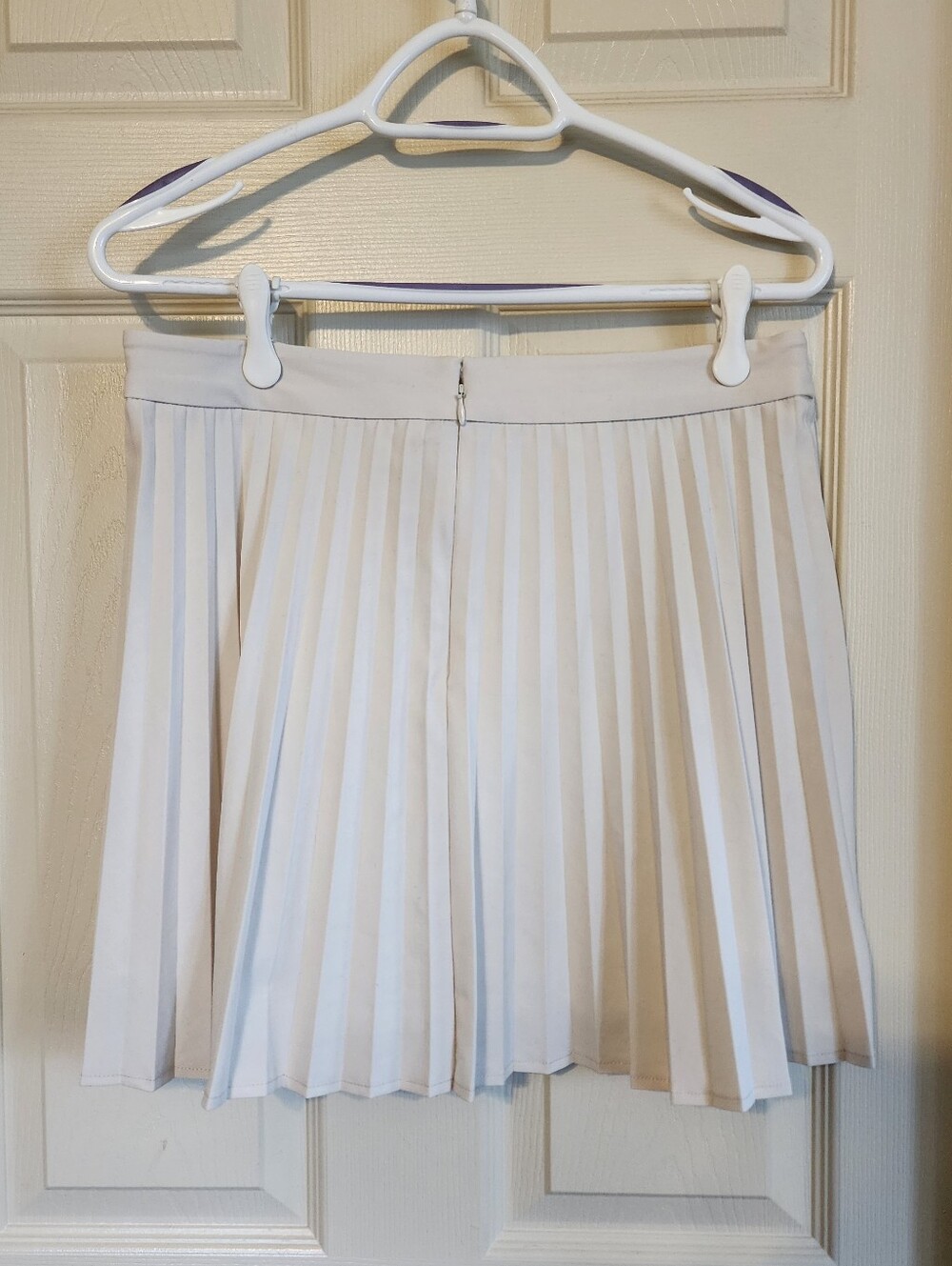 Pleated Mini Skirt - Cream - Picture 5 of 9